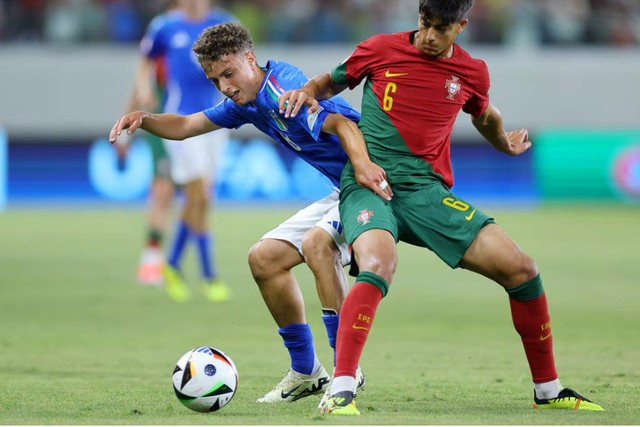 Bis de Camarda e um sonho português que começou a morrer cedo na praia (crónica)