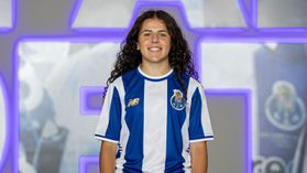 Fez história no FC Porto e deixa a garantia: «Trabalhar muito para rebentar com aquilo tudo»