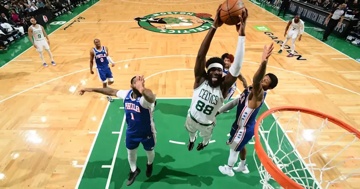 Neemias volta a fazer campo para jovens e traz amigos dos Celtics
