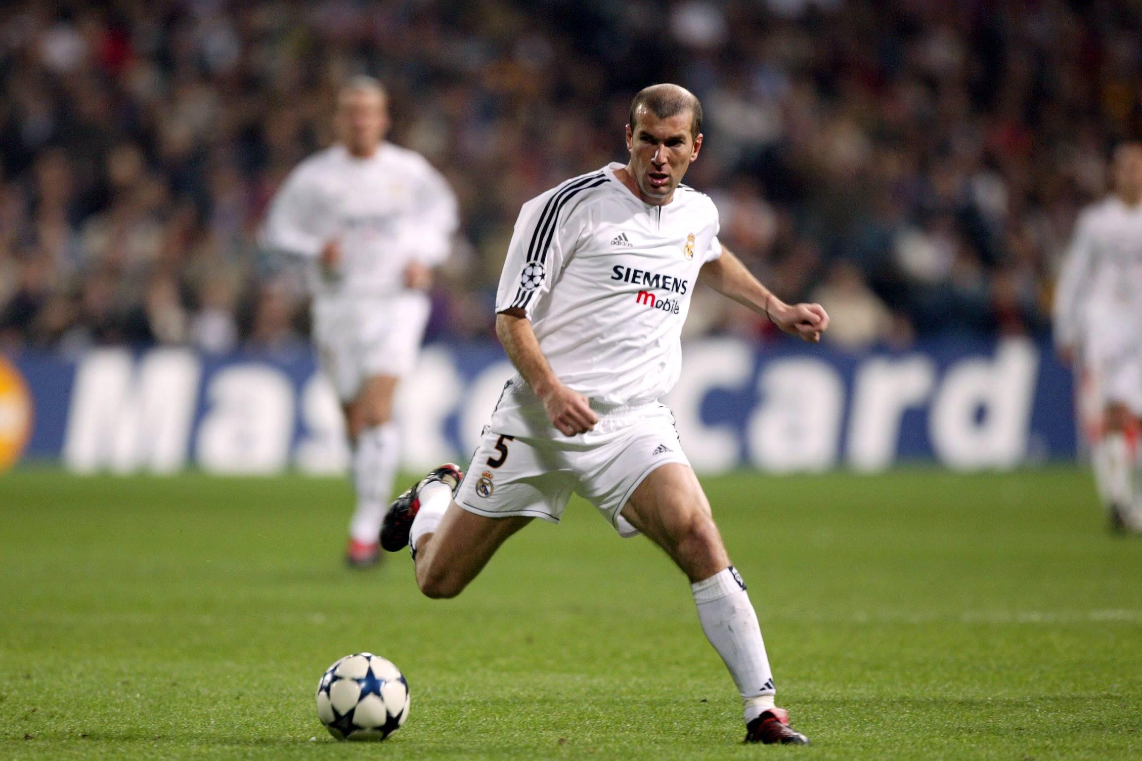 6 - Zinedine Zidane custou €78 M da Juventus em 2001 e foi uma das grandes contratações na história do Real Madrid - Foto: Imago