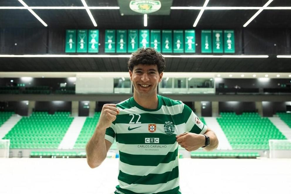 O internacional português Diogo Branquinho prolongou o vínculo com o Sporting. Foto Sporting