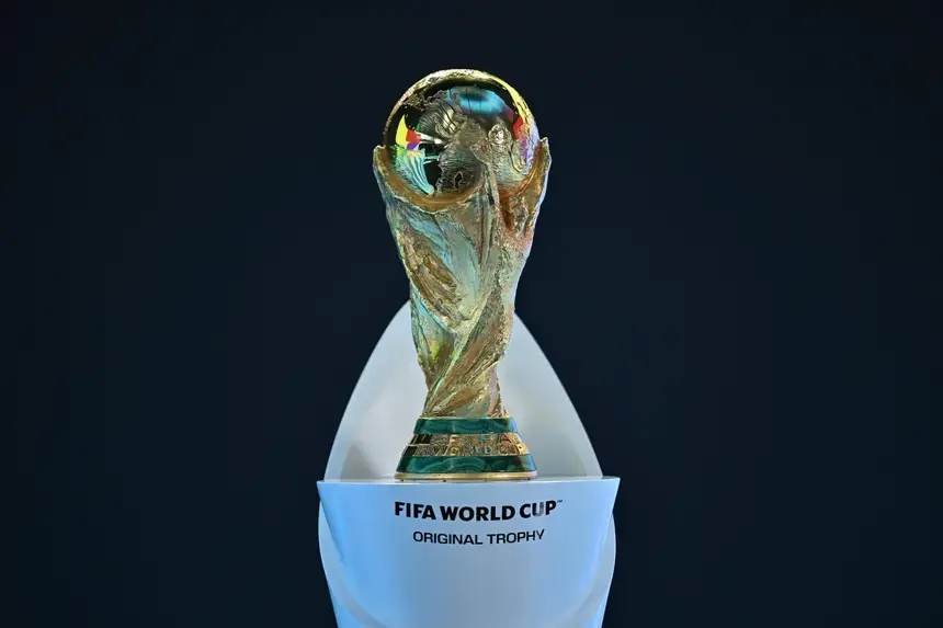 O troféu mais apetecido do futebol mundial volta a ser disputado em 2026, agora por 48 seleções - Foto: Imago