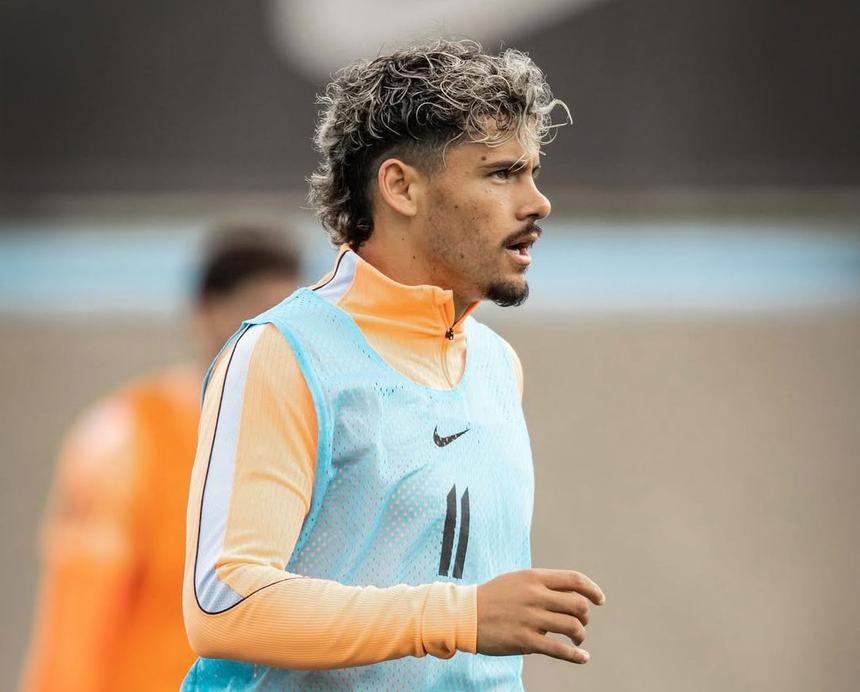 Maxi Araújo ao serviço da seleção celeste - Foto: Instagram/AUF