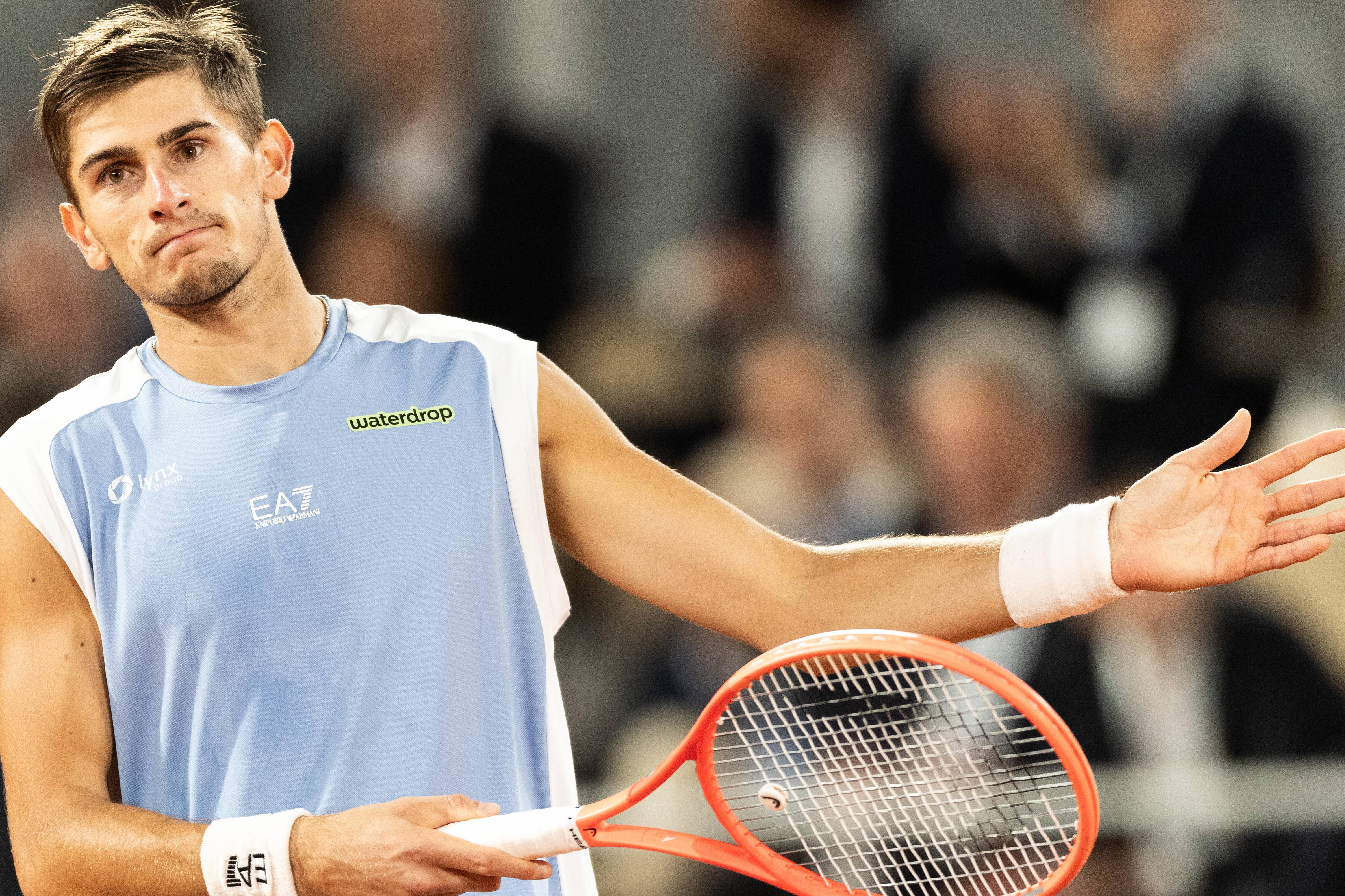 O italiano de 25 anos, Matteo Arnaldi, foi obrigado a desistir do sonho de Roland Garros. IMAGO