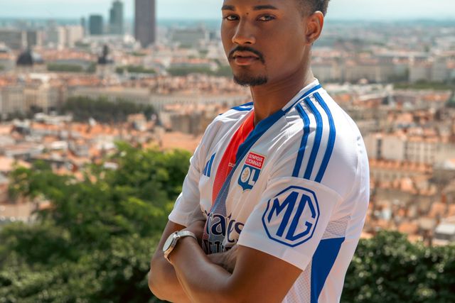 OFICIAL: Lyon anuncia contratação de Abner Vinícius