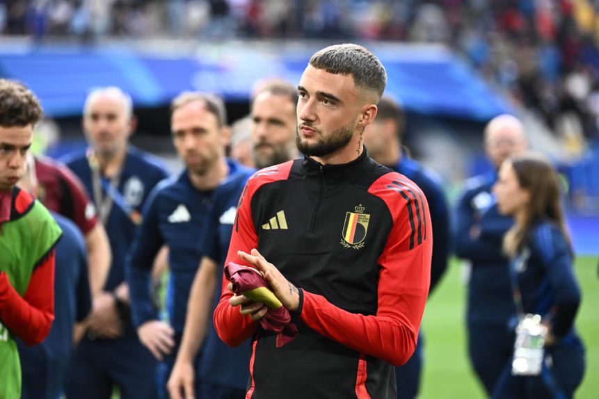 Debast a agradecer o apoio dos adeptos, após derrota da Bélgica com a Ucrânia, por 1-3