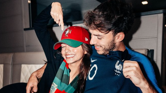 Pierre Gasly e Kika Cerqueira Gomes atentos ao Portugal-França