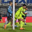 Palmeiras empata em Porto Alegre com o Grémio com golo de menino-prodígio