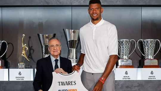 Edy Tavares mais cinco épocas no Real Madrid