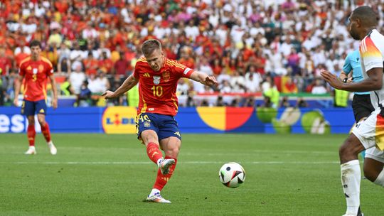 Vídeo: Dani Olmo coloca a Espanha na frente