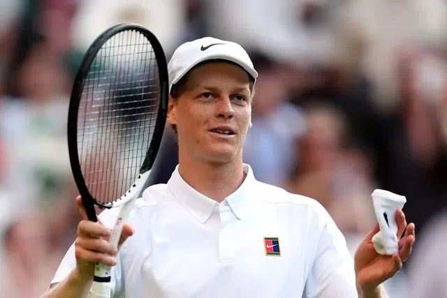 Sinner volta a vencer em Wimbledon