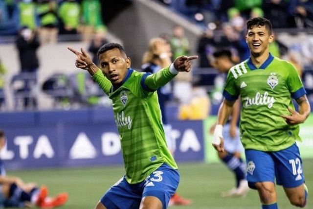 Mercado Alverca: Custódio Castro vai receber mais três reforços