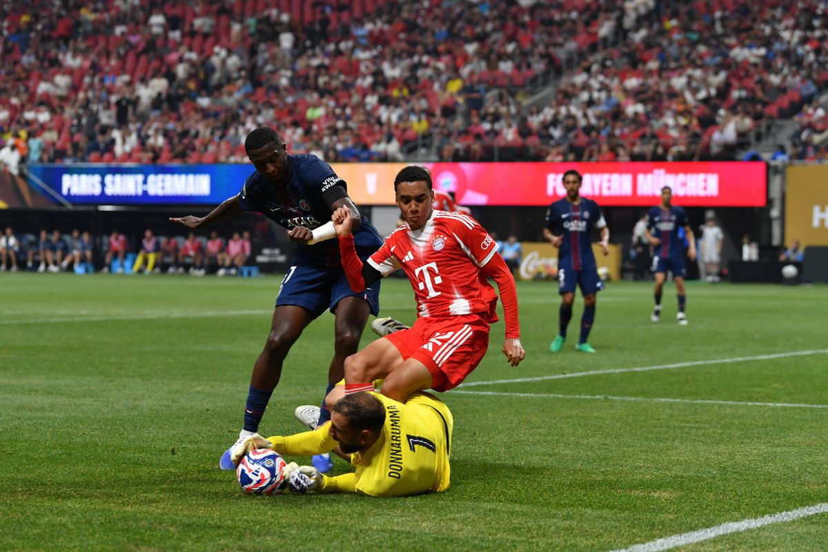 Musiala foi transportado para o hospital após o PSG-Bayern