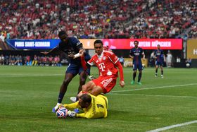Musiala foi transportado para o hospital após o PSG-Bayern