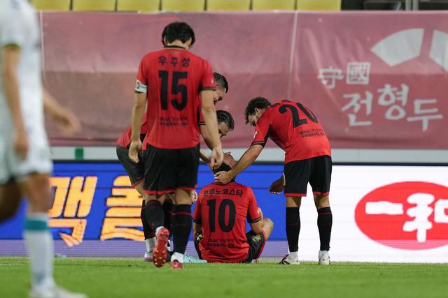 Bruno Costa faz o festejo de Diogo Jota na Coreia