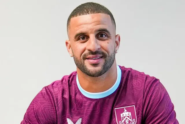 Kyle Walker é reforço do Burnley