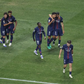 Jogadores do PSG a celebrarem o golo de Doué
