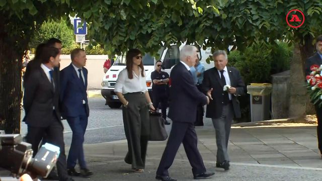 André Villas-Boas e Fernando Gomes chegam para funeral de Jota e André