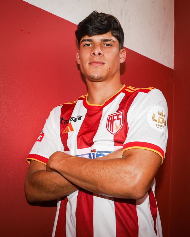 Depois de Rafael Barbosa, Aves SAD anuncia chegada de Guilherme Neiva