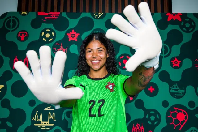 Sierra Cota-Yard, de 22 anos, é a terceira guarda-redes de Portugal