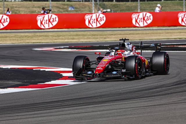 Charles Leclerc vence em final de corrida caótico no GP da Grã-Bretanha