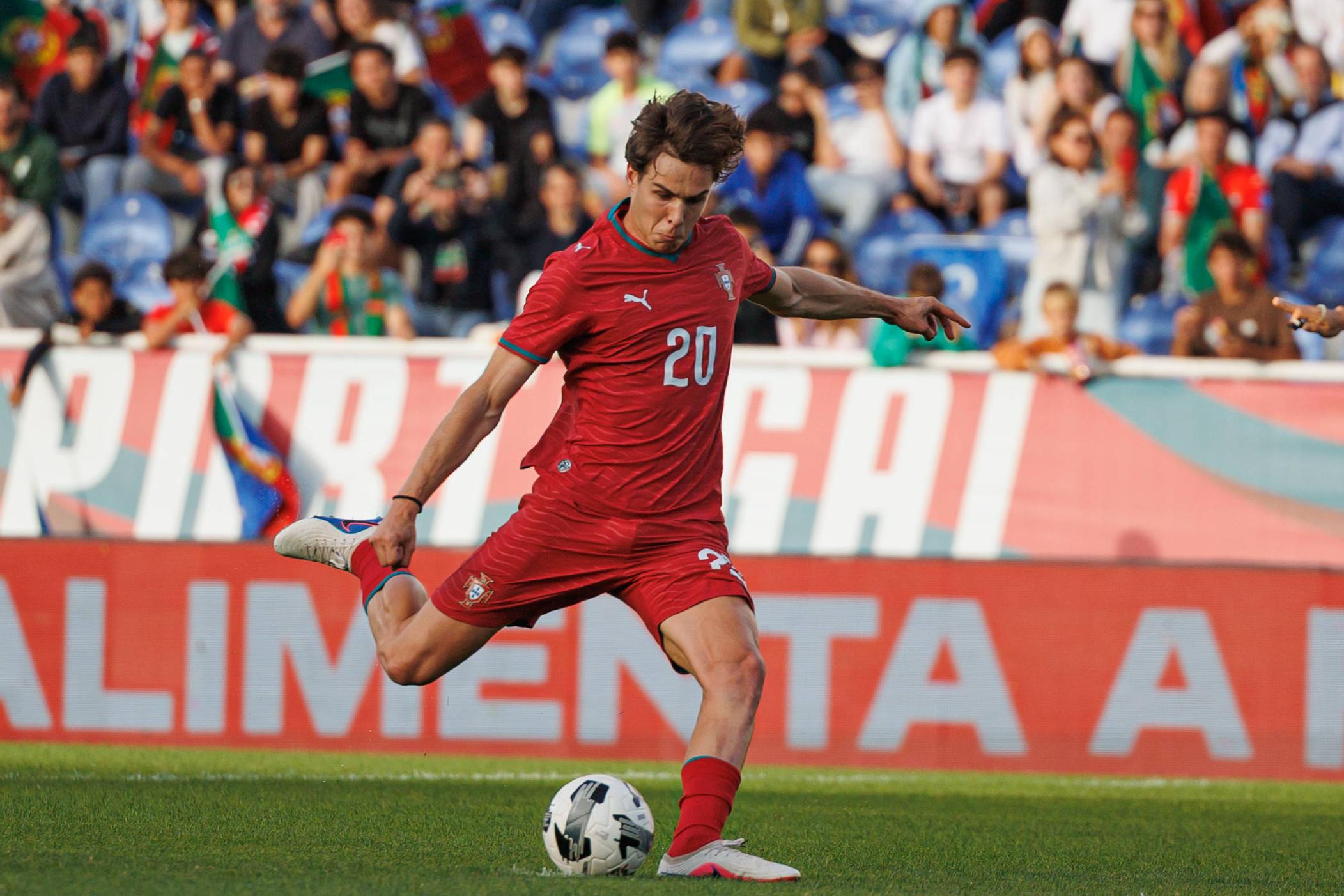 Gustavo Sá durante o jogo dos sub-21 com a Irlanda do Norte