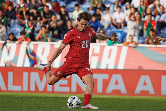 Gustavo Sá durante o jogo dos sub-21 com a Irlanda do Norte
