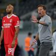 John Brooks e Roger Schmidt, em 2022 - Foto: A BOLA