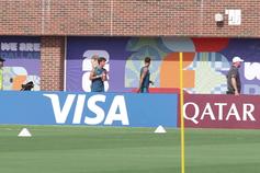 Antes da Espanha, jogadores da Seleção experimentaram... futebol americano