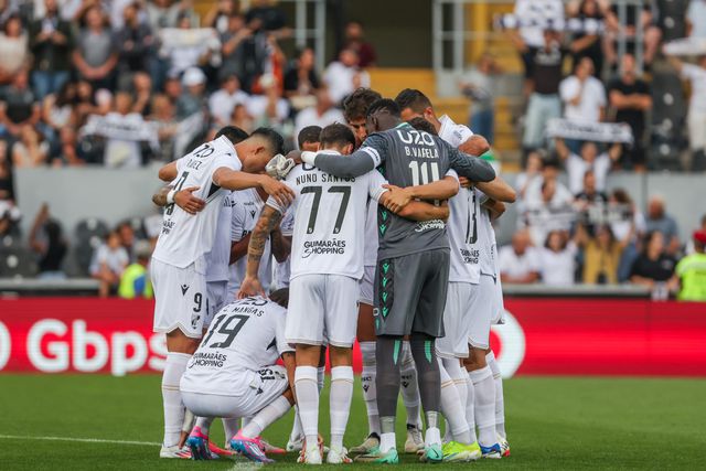 V. Guimarães: manter muralha bem segura