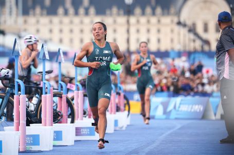 Triatlo: Maria Tomé conquista prata na Taça da Europa de Quarteira