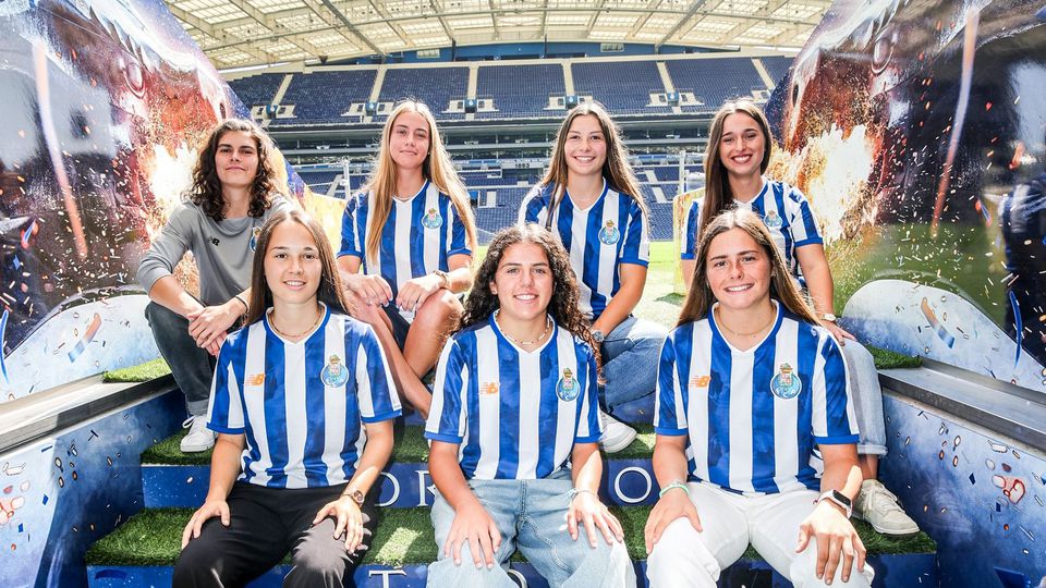 FC Porto apresenta mais sete reforços para a equipa feminina