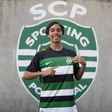 Avançado de 17 anos assina contrato profissional com o Sporting