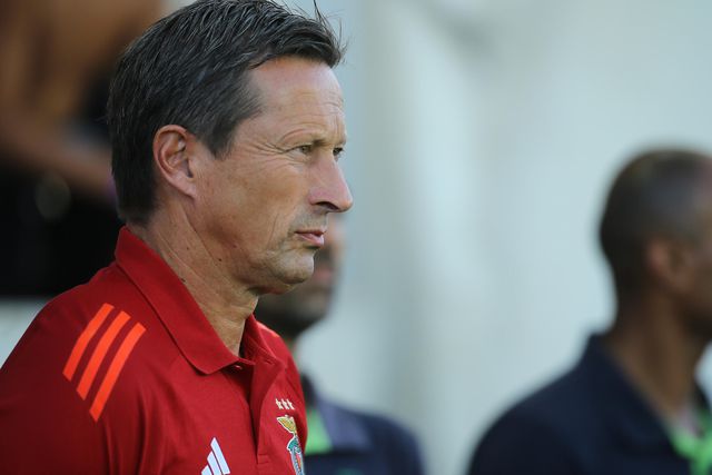 Neres de saída do Benfica? A resposta de Roger Schmidt