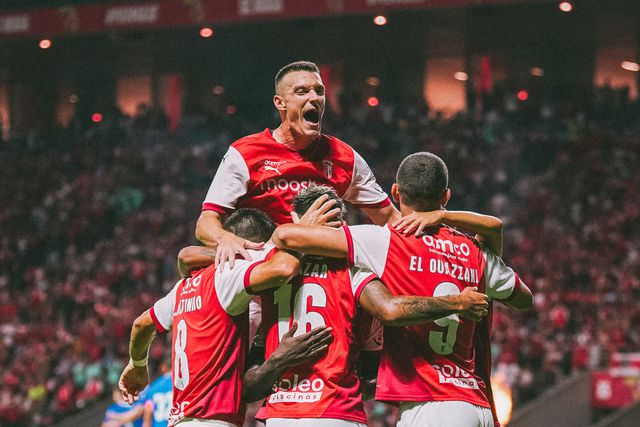 Caso caia para a Liga Conferência, SC Braga vai defrontar um verdadeiro tubarão no 'play-off'