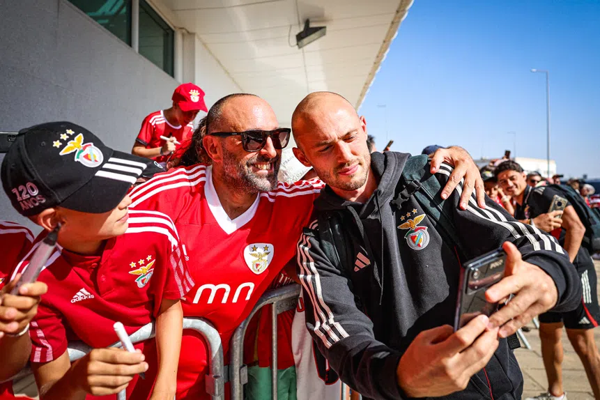 Atraso infernal! Benfica chega a Nice