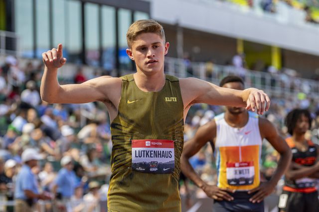 Cooper Lutkenhaus pulverizou o recorde mundial de sub-18 dos 800 metros