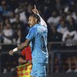 Neymar celebra golo pelo Santos
