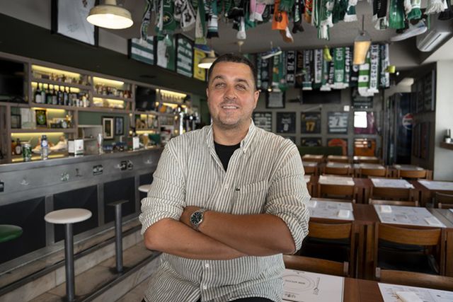 Bruno Sorreluz, proprietário do 'Cantinho do Sá', ex-ginasta e basquetebolista do Sporting, ex-membro da Juventude Leonina. Foto D. R.