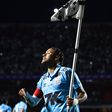 Neymar festeja golo com a camisola do Santos