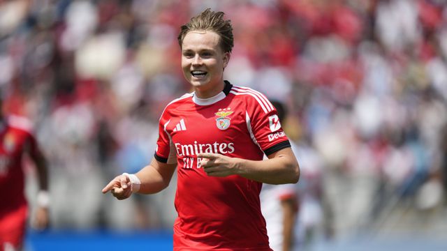 Andreas Schjelderup em ação pelo Benfica