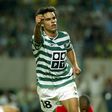 Luís Filipe, lateral-direito, festeja o primeiro golo (por sinal o primeiro de sempre no Estádio José Alvalade) do Sporting frente ao Manchester United a 6 de agosto de 2003 (Foto: A BOLA)