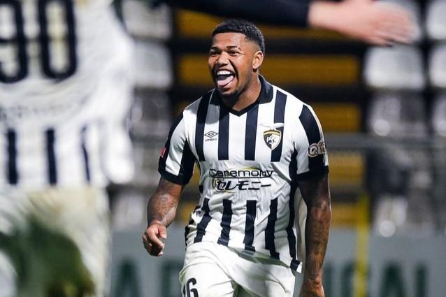 Tahuan Lara trocou o Santa Clara pelo Portimonense. -Foto: D.R.