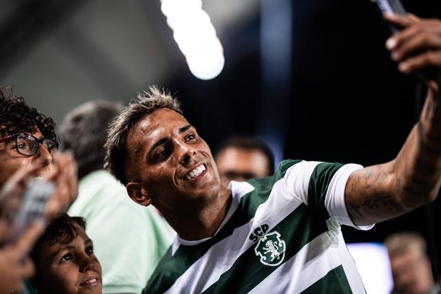 Zalazar tem recebido o carinho dos adeptos nos primeiros jogos do leão - Foto: IMAGO