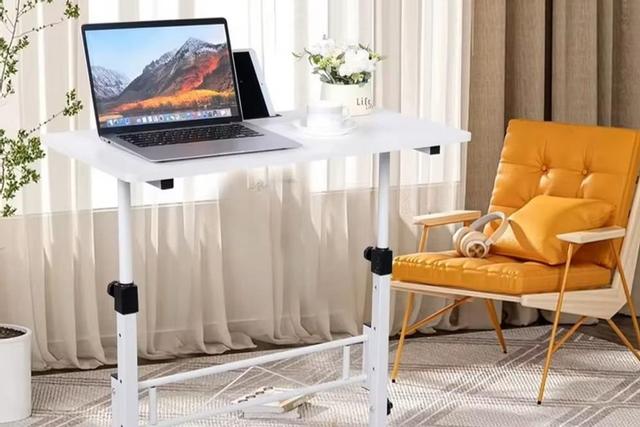 A mesa elevatória perfeita para teletrabalho