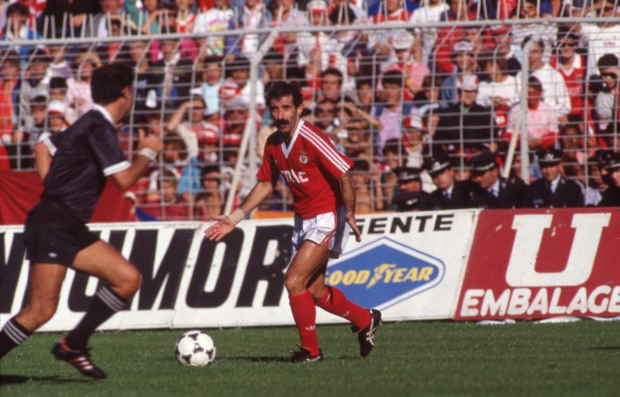 O estilo de Chalana em 1988  (A BOLA)
