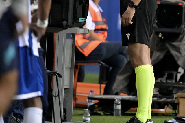 «Não terás imagens, vai por mim»: os áudios do VAR no polémico FC Porto-Arouca