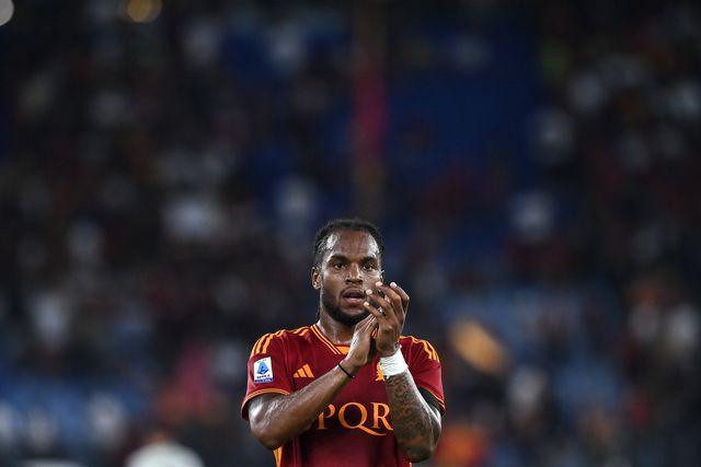 Renato Sanches sai lesionado ainda na primeira parte