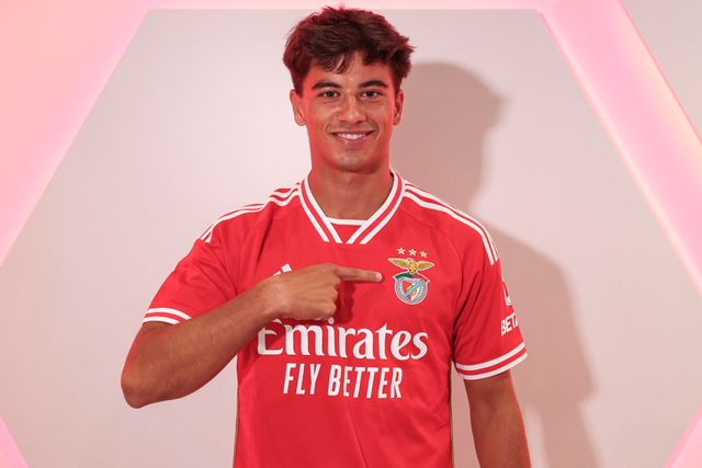 Amora empresta médio ao Benfica