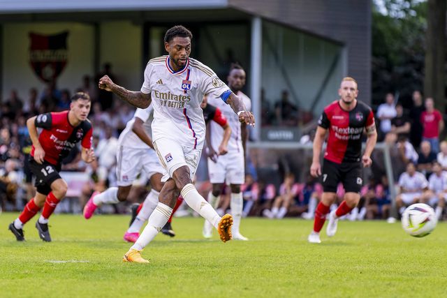 Médio que já foi associado ao FC Porto vai prosseguir carreira na Bélgica